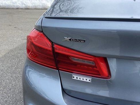 Used 2018 BMW M550i xDrive image 33