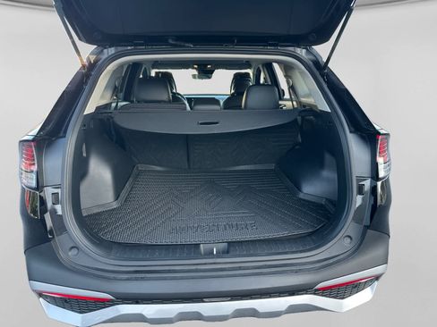 Used 2025 Kia Sportage EX FWD image 19