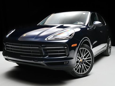 Used 2022 Porsche Cayenne S image 19