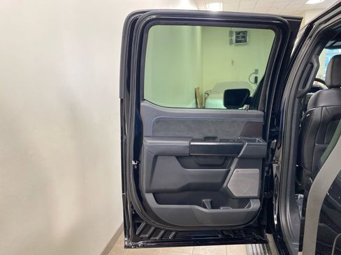 New 2025 Ford F150 Platinum image 9