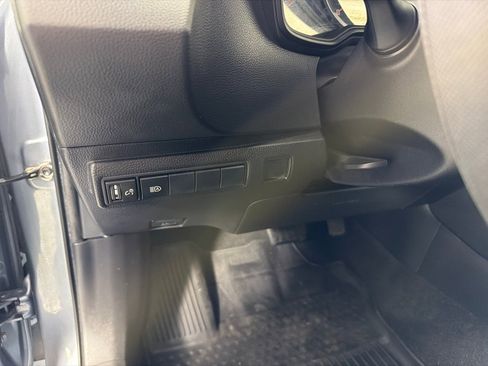 Used 2020 Toyota Corolla SE image 13