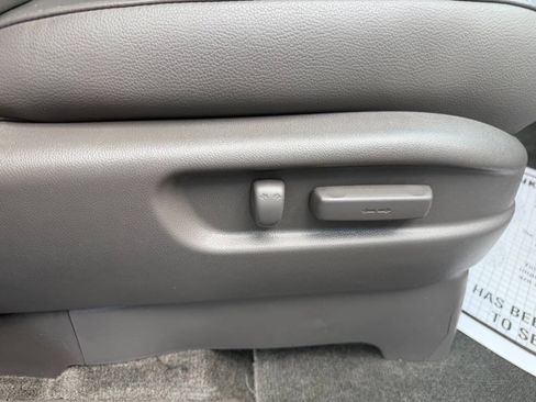 Used 2016 Honda Odyssey EX-L image 42