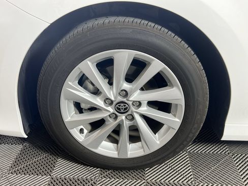 Used 2023 Toyota Camry LE FWD image 13