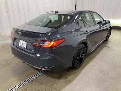 Certified 2025 Toyota Camry SE w/ Convenience Package image 4