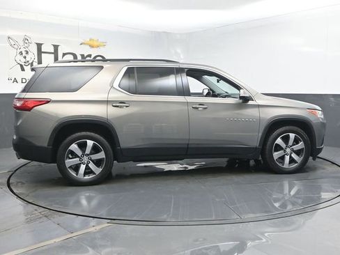 Used 2019 Chevrolet Traverse LT w/ LT Premium Package FWD image 36