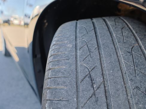 Used 2018 Ford Focus Titanium image 11