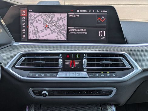 Used 2023 BMW X5 sDrive40i w/ M Sport Package RWD image 19