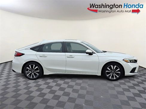 Certified 2024 Honda Civic EX-L image 7