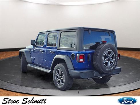 Used 2018 Jeep Wrangler Unlimited Sport S image 3