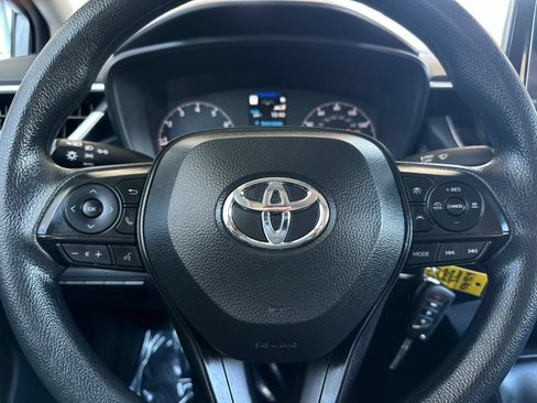 Used 2024 Toyota Corolla LE FWD image 19