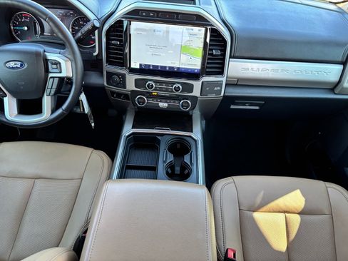 Used 2022 Ford F250 Lariat image 16