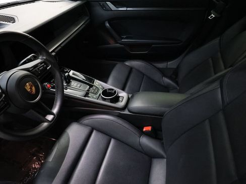 Used 2025 Porsche 911 Carrera RWD image 77
