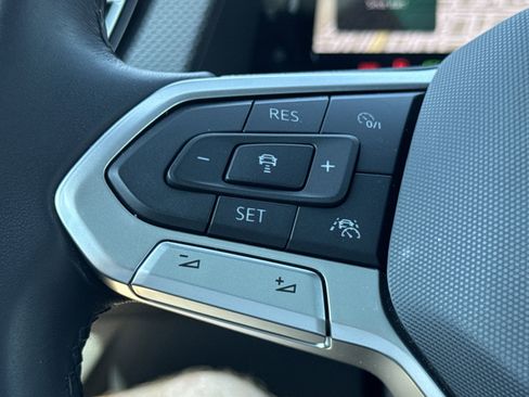 Used 2024 Volkswagen Atlas Cross Sport SEL Premium R-Line image 58