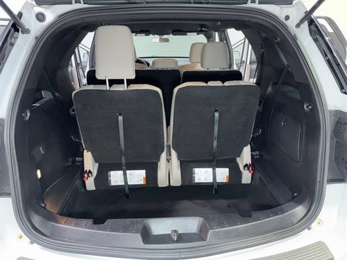 Used 2019 Ford Explorer 4WD w/ Class III Trailer Tow Package image 27