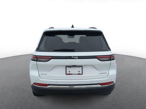 Certified 2023 Jeep Grand Cherokee Laredo w/ Luxury Tech Group I image 7