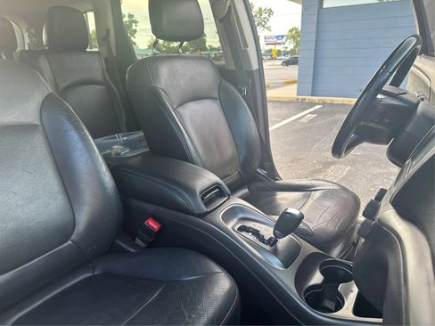 Used 2019 Dodge Journey Crossroad FWD image 16