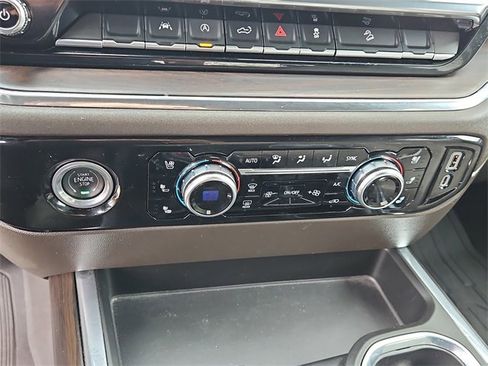 Used 2023 GMC Sierra 1500 SLT w/ SLT Premium Package image 26