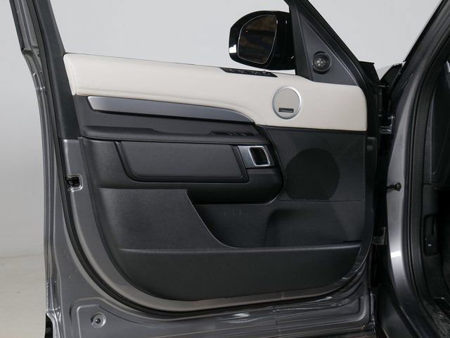 New 2026 Land Rover Discovery Dynamic SE AWD/4WD image 26