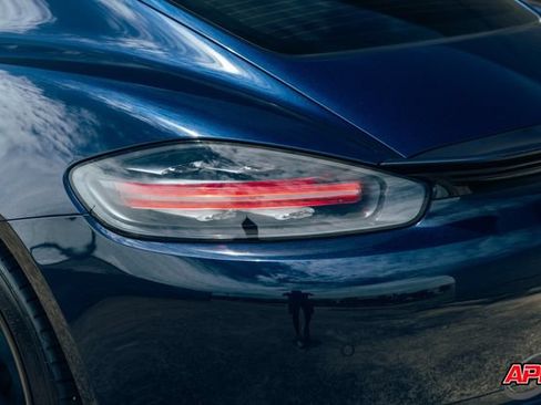Used 2018 Porsche 718 Cayman RWD image 42