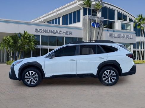 Certified 2025 Subaru Outback Premium AWD/4WD image 4