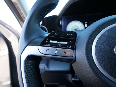 Used 2024 Hyundai Elantra SEL w/ Convenience Package image 21