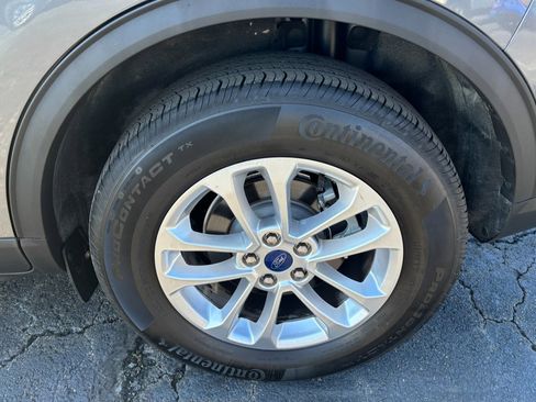 Used 2022 Ford Escape SE w/ Convenience Package AWD/4WD image 8