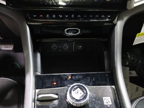 New 2026 Jeep Grand Cherokee Altitude AWD/4WD image 23