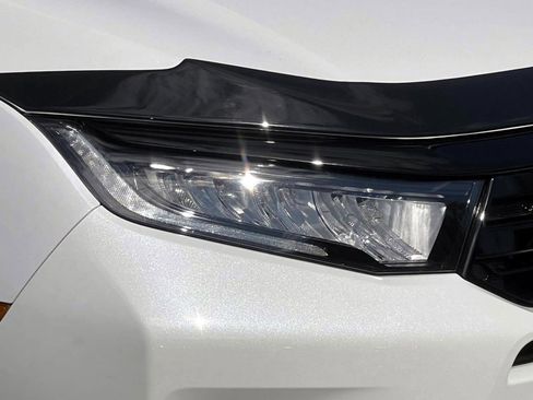Used 2026 Honda Odyssey Elite image 8