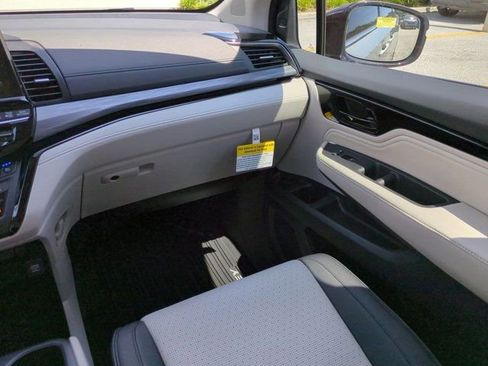 New 2026 Honda Odyssey Elite image 15