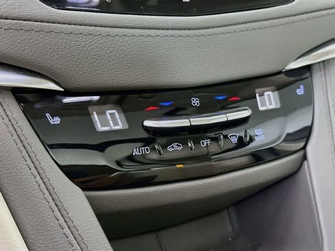 Used 2021 Cadillac XT5 Premium Luxury FWD image 18
