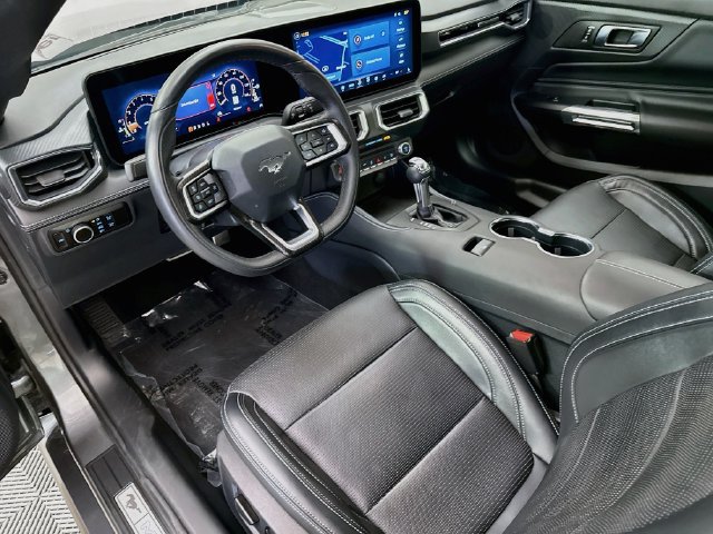 Used 2025 Ford Mustang Premium RWD image 22