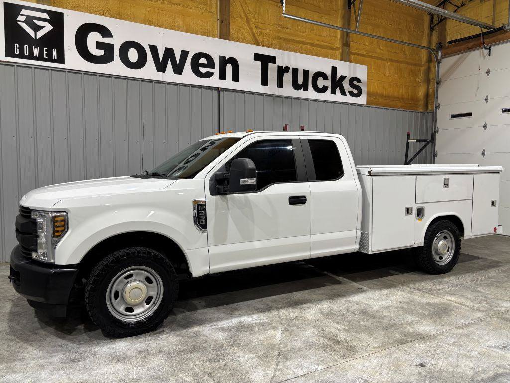 Used 2019 Ford F350 XL w/ Power Equipment Group RWD image 4