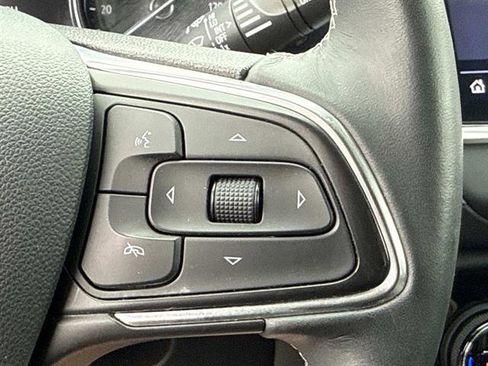 Used 2022 Buick Encore GX Select w/ Sport Touring Package FWD image 23