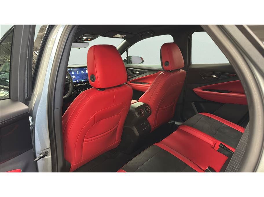 Used 2024 Chevrolet Blazer EV RS AWD/4WD image 19