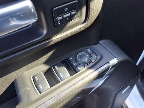 Used 2021 GMC Sierra 2500 AT4 w/ AT4 Premium Plus Package image 18