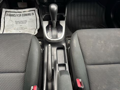 Used 2018 Honda Fit LX image 15