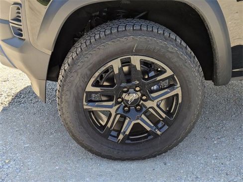 New 2025 Chevrolet Colorado Trail Boss w/ Midnight Edition image 7