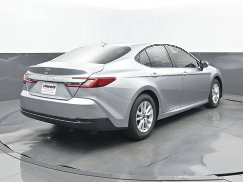 New 2026 Toyota Camry LE FWD image 19