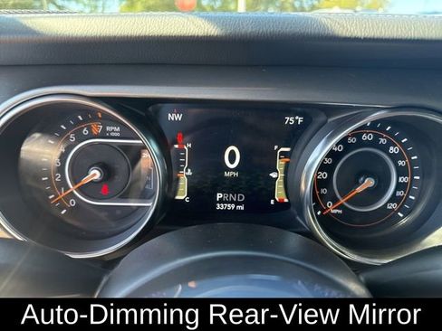 Used 2021 Jeep Wrangler Unlimited Sahara image 24