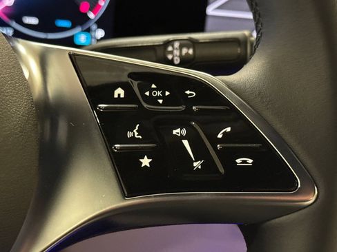 New 2025 Mercedes-Benz GLA 250 image 31