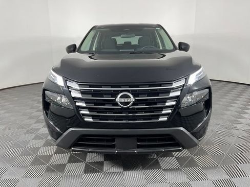 Certified 2026 Nissan Rogue SV FWD image 5