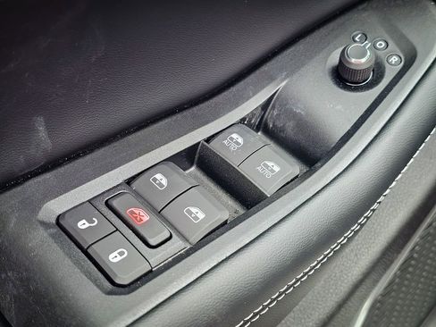 New 2026 Jeep Grand Cherokee Limited image 11