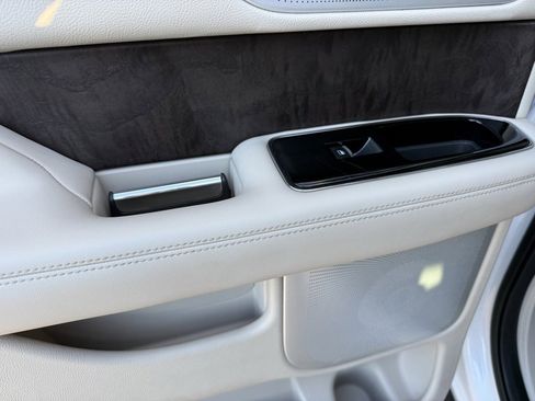 Used 2019 Lincoln Navigator Reserve image 31