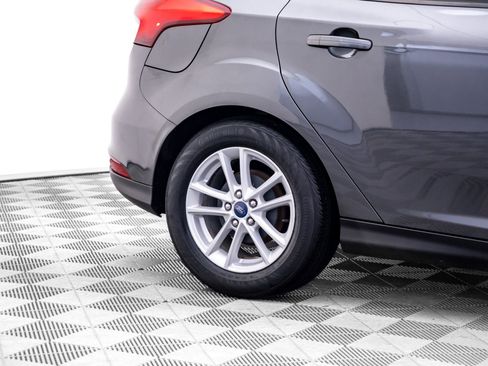 Used 2018 Ford Focus SE FWD image 29