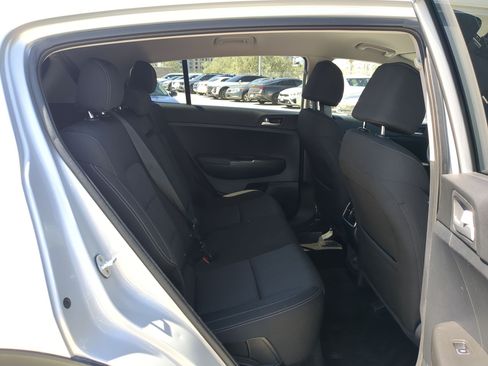 Used 2021 Kia Sportage LX AWD/4WD image 25