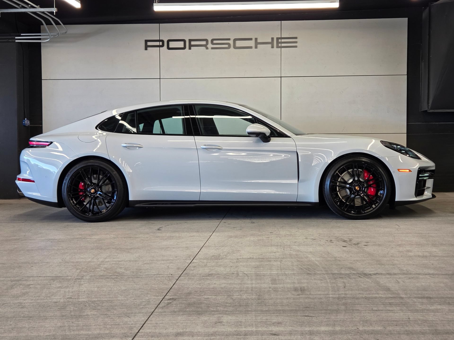 New 2026 Porsche Panamera GTS AWD/4WD image 29