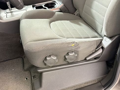 Used 2006 Nissan Pathfinder S AWD/4WD image 14