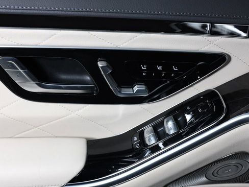 Used 2022 Mercedes-Benz S 580 4MATIC Sedan image 41