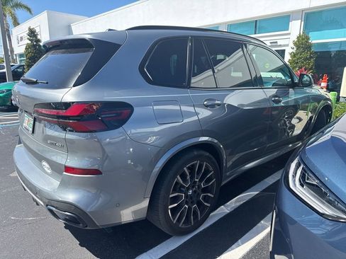Used 2024 BMW X5 sDrive40i w/ M Sport Package image 8