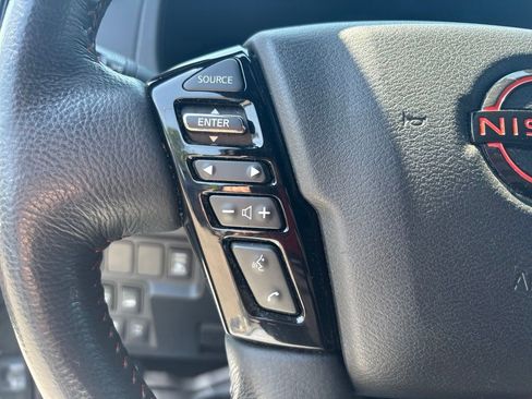 Used 2023 Nissan Frontier PRO-4X w/ Pro Convenience Package AWD/4WD image 18